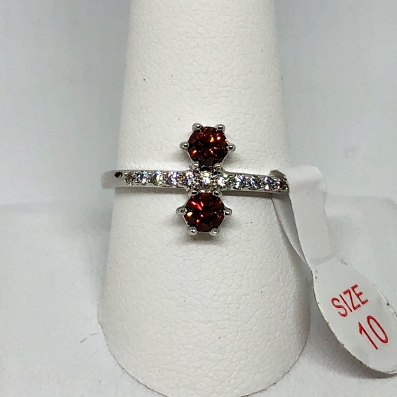 NWT Chocolate & Clear Simulated Diamond Ring, Silver Tone, Size 10 Dainty Ring - Picture 3 of 6